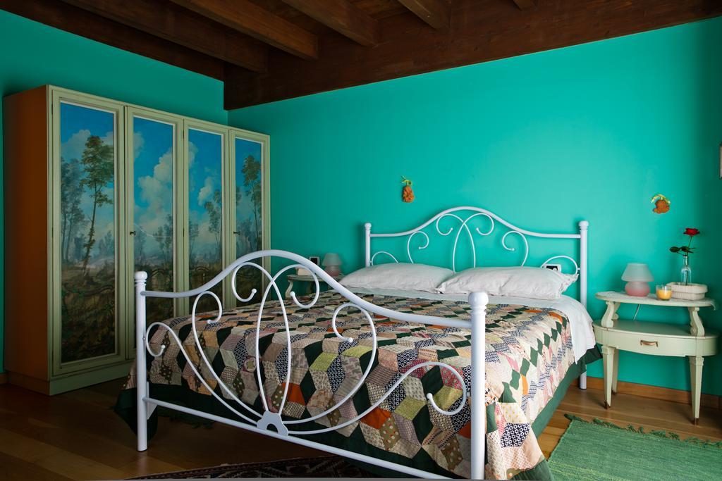 B&B Costalta Compiano Bilik gambar